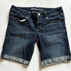 American Eagle dark denim stretch.